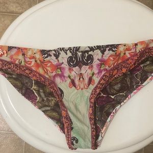 Medium Maaji Bathing Suit Bottoms